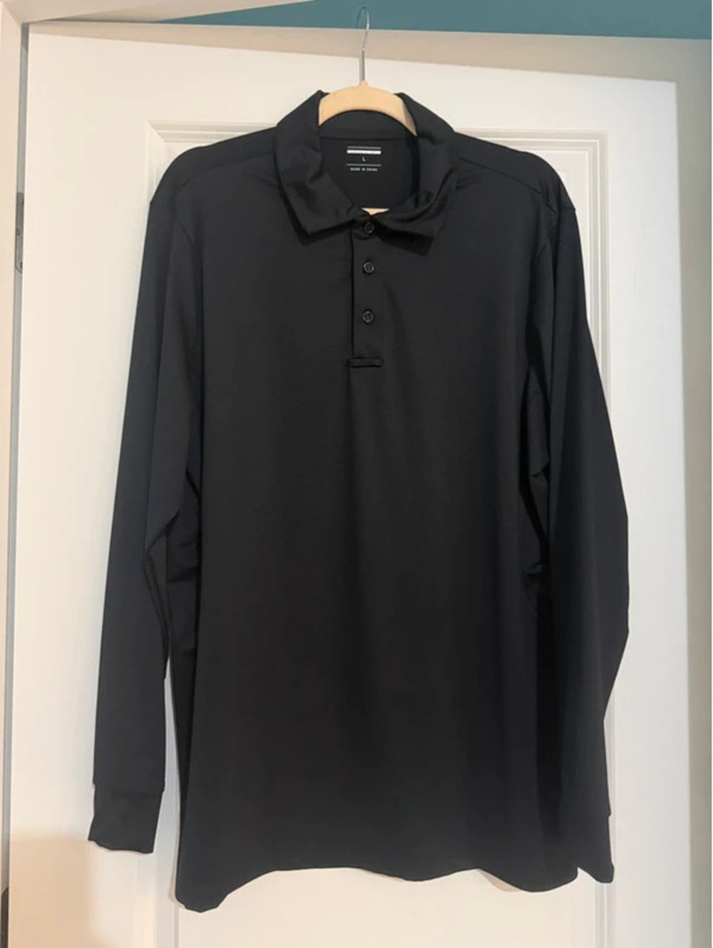 Men’s long sleeve shirt